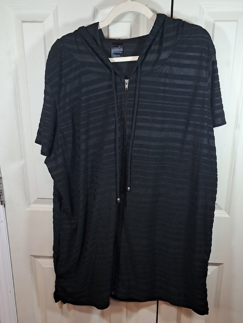 Catalina Black Hooded Short-Sleeve Zip Top